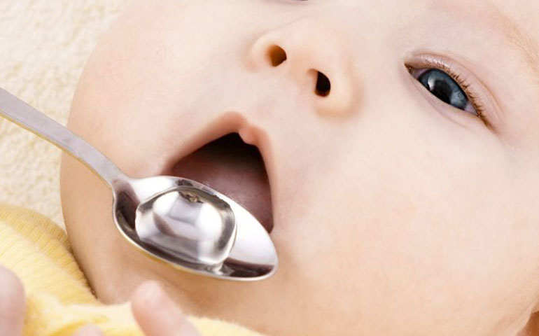 نحوه مصرف قطره آهن برای کودکان